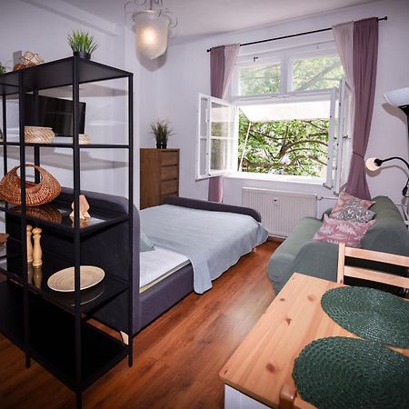 ברטיסלאבה Central Urban Studio - Style Meets Comfort מראה חיצוני תמונה